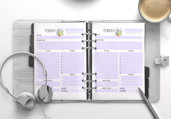 Maximizing Productivity with the Daily Planner Letter Violet 100 Pages